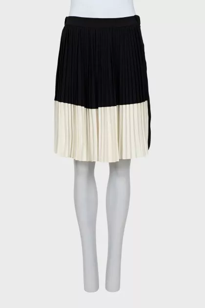 Black and white pleated shorts