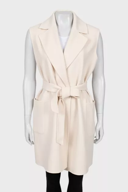 Wool vest with wrap