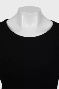 Fitted dress with raised seams