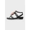 Leather sandals with removable decoration