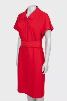 Woolen red dress with a belt