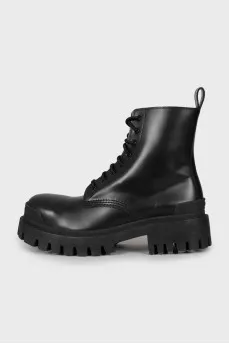 Leather boots with chunky soles