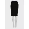 Fitted skirt with embroidered print