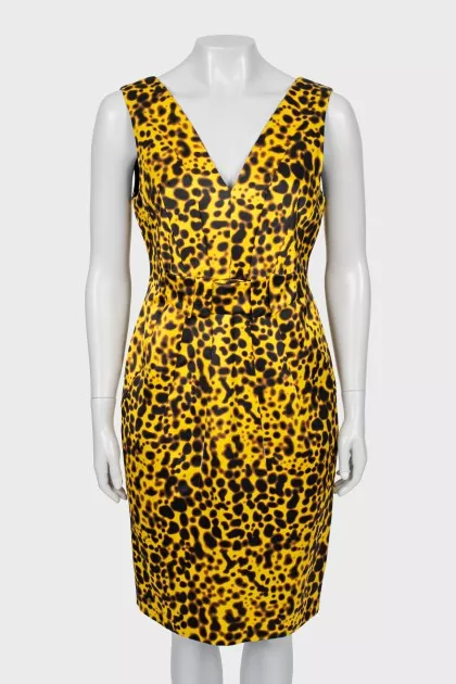 Printed dress with accent waist