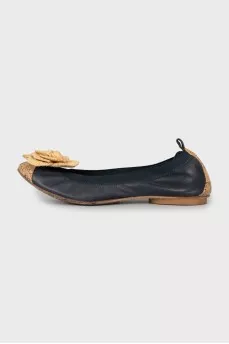 Leather ballet shoes decorated with flowers
