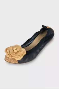 Leather ballet shoes decorated with flowers