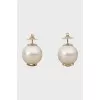 Round earrings with signature logo