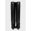 Leather boots with back zip
