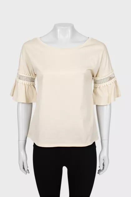 Cropped T-shirt with sleeve decoration