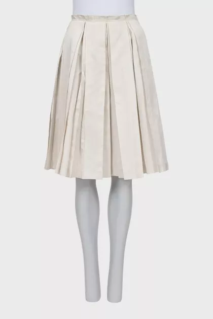 White pleated skirt