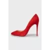 Pointed Toe Suede Pumps