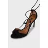 Suede sandals with ties