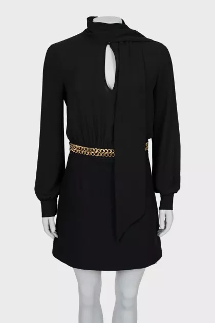 Dress decorated with gold chain