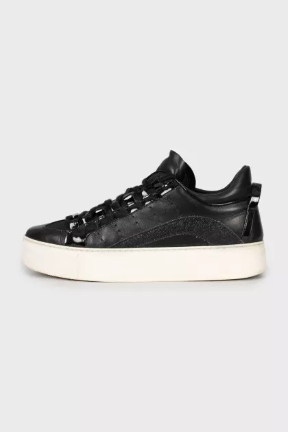 Leather sneakers with metal logo