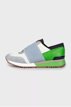 Mixed color sneakers with perforations