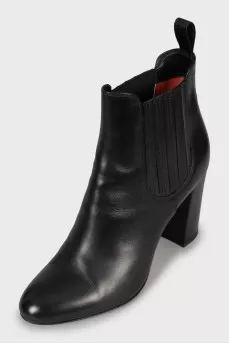 High-heeled leather ankle boots