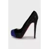 Velvet shoes decorated with rhinestones
