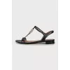 Low-heeled leather sandals