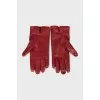 Red gloves with tag