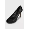 Perforated leather shoes