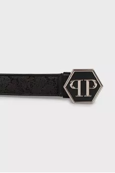 Leather belt with logo buckle