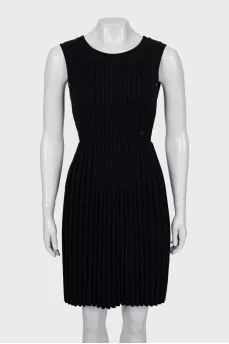 Sleeveless knitted wool dress