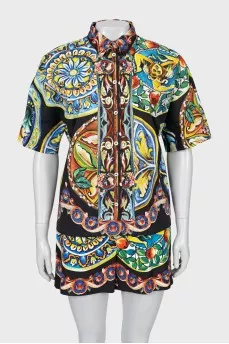 Shirt and shorts suit