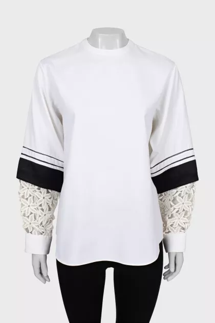Ribbed jumper with lace inserts