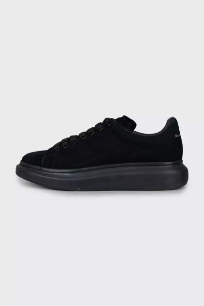 Men's black suede sneakers