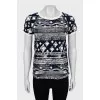 Knitted T-shirt in a combined print