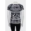 Knitted T-shirt in a combined print