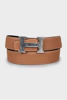 Double-sided belt with buckle logo