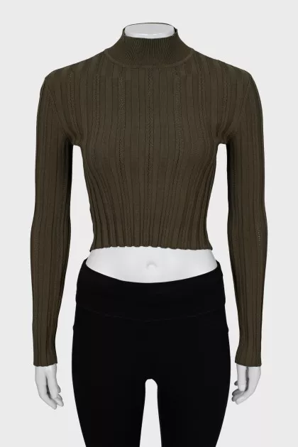 Cropped golf with a slit on the back