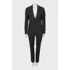 Wool suit with tapered trousers