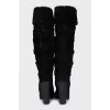 Insulated boots decorated with laces
