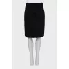 Fitted skirt with seams facing out