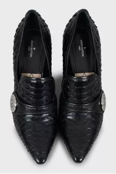 Snakeskin shoes with figured heels