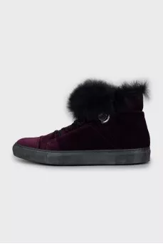Velor sneakers decorated with fur