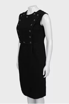 Sleeveless fitted dress
