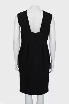 Sleeveless fitted dress