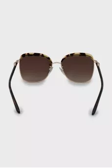 Sunglasses with decorative arms