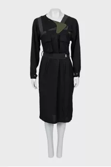 Fitted dress with patch pockets