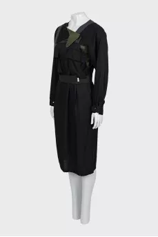Fitted dress with patch pockets