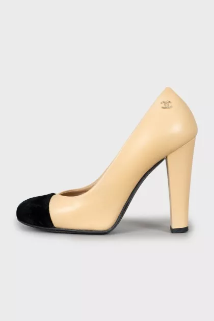 Heels with velor toe