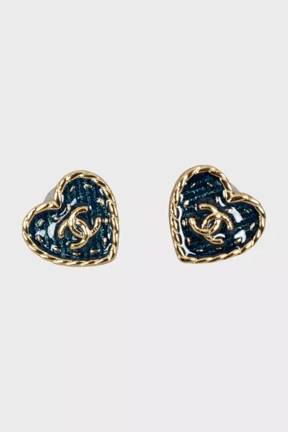 Heart-shaped earrings with gold logo