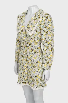 Fitted dress with buttons