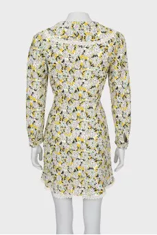 Fitted dress with buttons