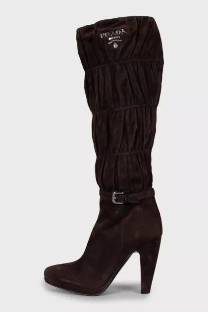 Draped suede boots