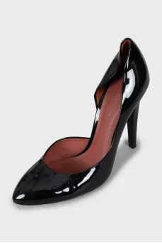 Patent leather high heels