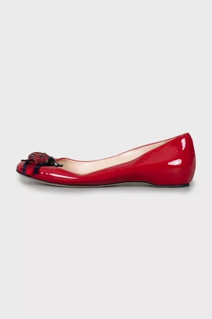 Patent leather ballerinas with decor